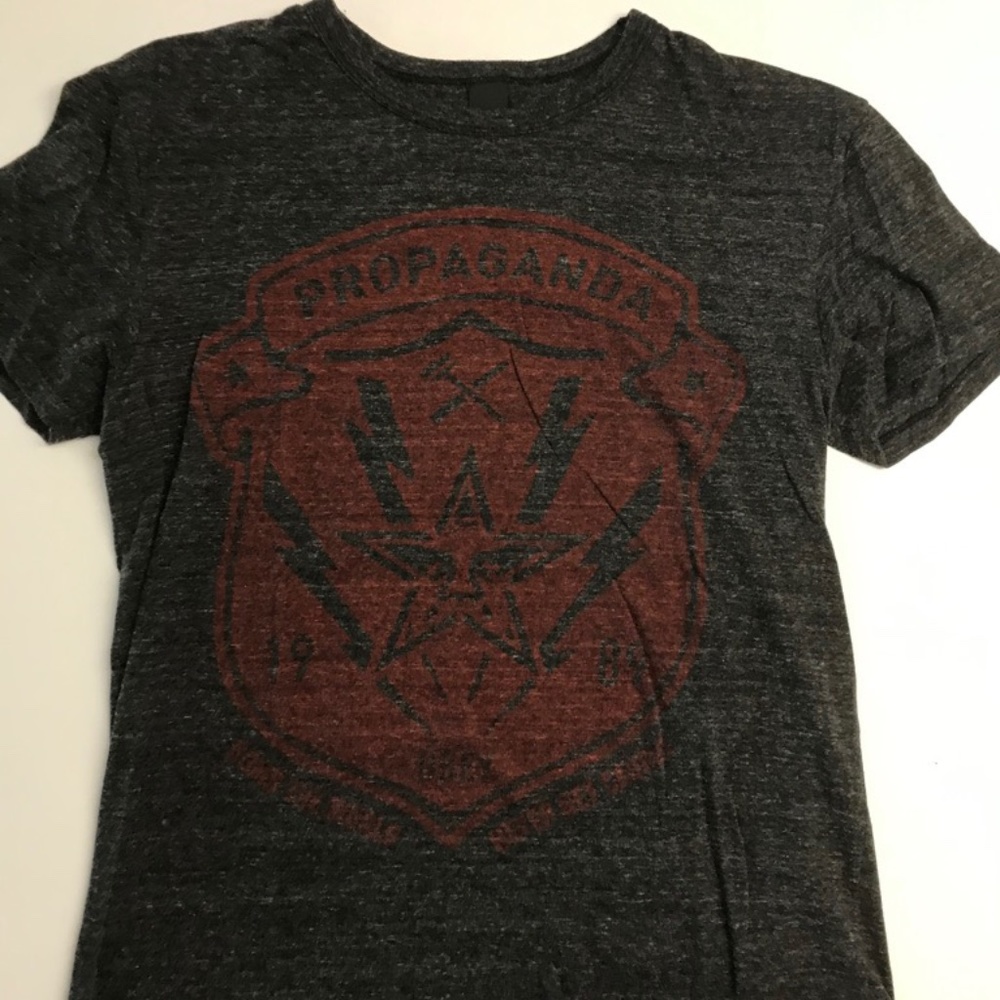 Obey T-Shirt Dark Grey Size Large